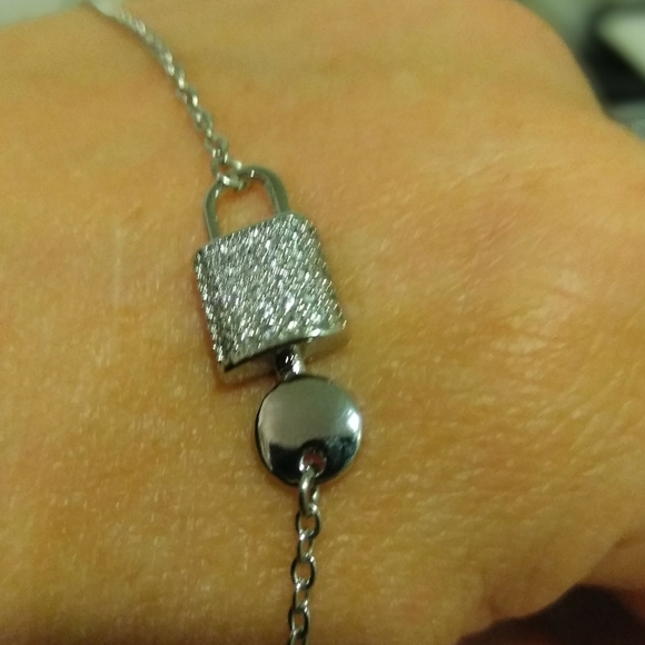 Designer inspired Lock & Key Necklace - Picture 4 of 7